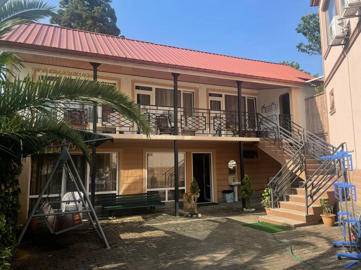 מחינג'אורי Guest House Nino מראה חיצוני תמונה