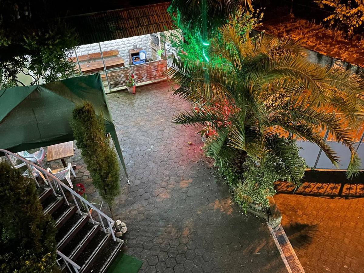מחינג'אורי Guest House Nino מראה חיצוני תמונה