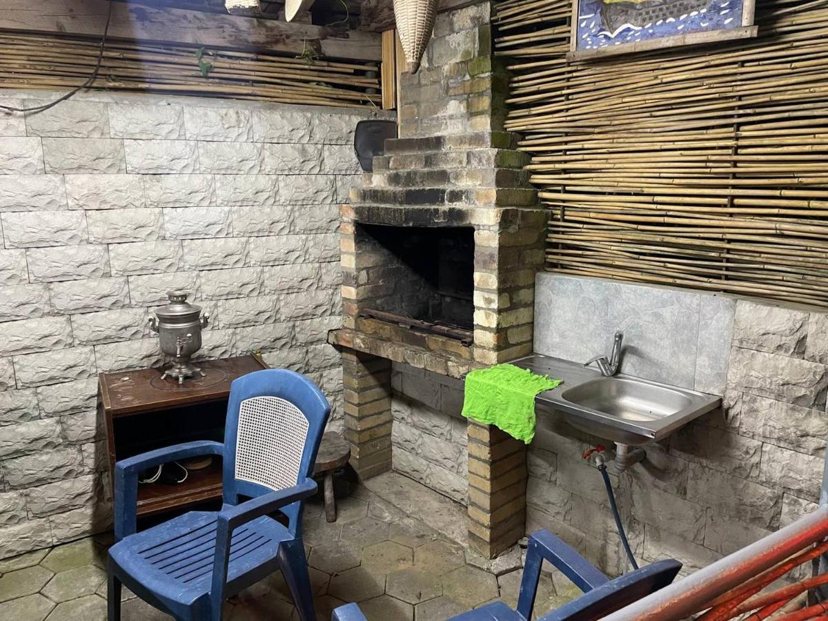מחינג'אורי Guest House Nino מראה חיצוני תמונה