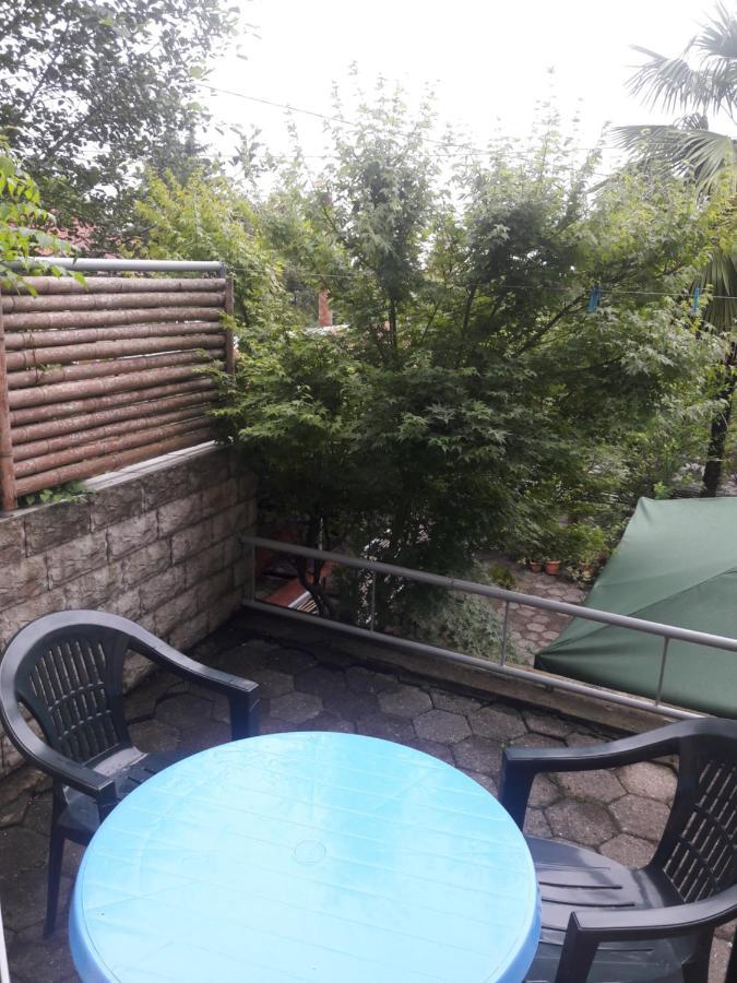 מחינג'אורי Guest House Nino מראה חיצוני תמונה