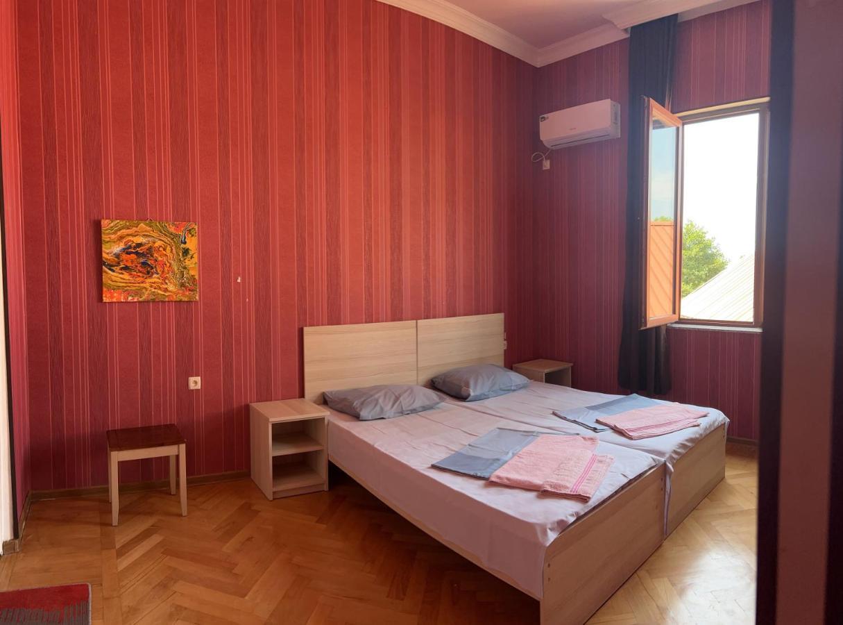 מחינג'אורי Guest House Nino מראה חיצוני תמונה