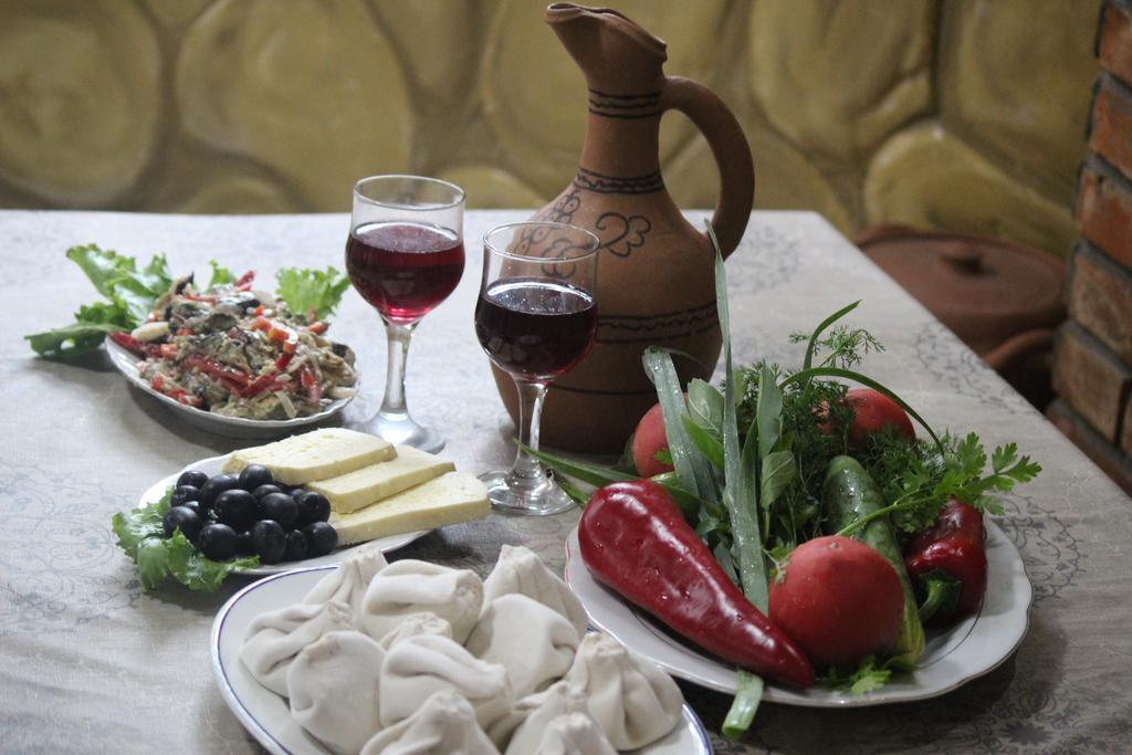 מחינג'אורי Guest House Nino מראה חיצוני תמונה